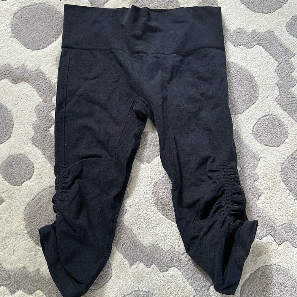 Lululemon cropped leggings
